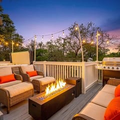 The Oakridge Social House