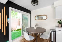 Luxurious South Congress Condo *King Bed* (Austin)