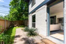 Luxurious South Congress Condo *King Bed* (Austin) - Image 5