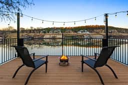 Big Group Lake House ~ Private Boat Slip & Hot Tub ~ Lake Austin - Image 5