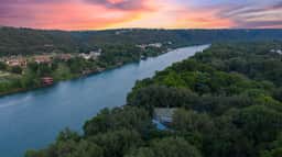 *Waterfront* Lake Austin Home ~Boat Slip~ Hot Tub
