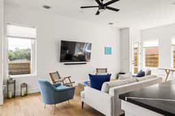 Gorgeous New Build ~Luxury Finishes~ Huge Balcony
