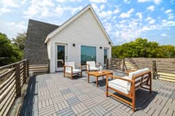 Gorgeous New Build ~Luxury Finishes~ Huge Balcony