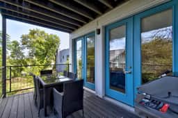 Luxury Living @ The Pearl ❤️ ~ .5M to Riverwalk (DT San Antonio)
