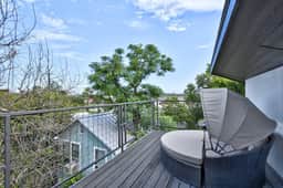 Stay in Luxury @ The Pearl ~ .5M to Riverwalk