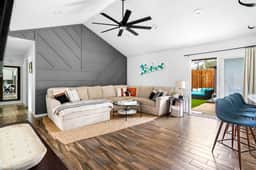 HOLY DUCK! Sparkling Heated Pool ~ Outdoor TV's