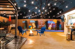 HOLY DUCK! Sparkling Heated Pool ~ Outdoor TV's