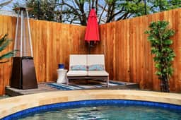 Holy Duck! FREE Heated Pool ~Outdoor TV's~ Firepit