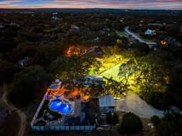 Cielo Estate: Resort Style Pool+Hot Tub ~Sports Courts~ 3 Acres