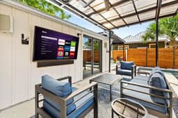 Warm King Wm Getaway | Heated Pool Near Riverwalk - Image 3
