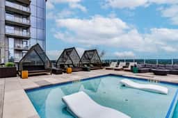 Luxury Condo Overlooking Lady Bird Lake & Dt ~ Rooftop Pool - Image 4
