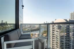 Luxury Condo Overlooking Lady Bird Lake & Dt ~ Rooftop Pool - Image 5