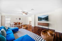 Perfect 4000sqft Retreat ~ 12 Beds! ~ Safe Neighborhood (Austin) - Image 3