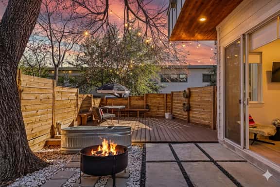 Pet-Friendly East Austin 2BR | Sauna, BBQ, W/D - Image 1