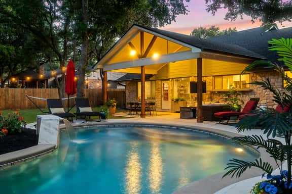 La Princesa: Perfect Family Oasis ~Sparkling Pool~ - Image 1