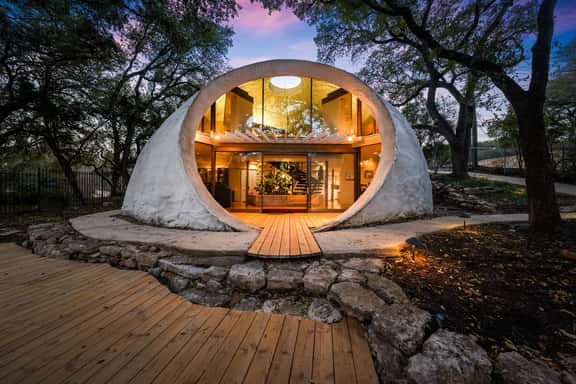 The DOME House ~An Iconic Stay on Lake Austin~ - Image 1