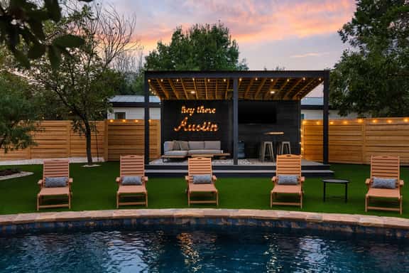 La Mariposa ~ Big Luxury Home - Image 1