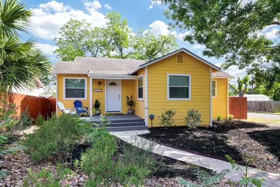 Immaculate New Casita ~ Perfectly Furnished (San Antonio) - Image 1