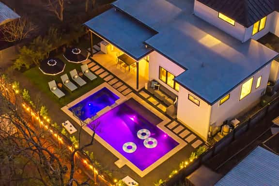 Estrella Azul – A Luxury Escape in the Heart of Austin! - Image 1