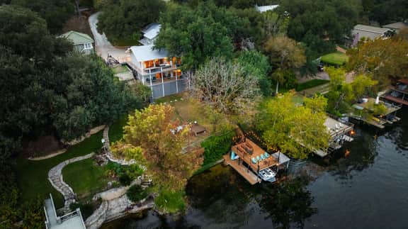 Big Group Lake House ~ Private Boat Slip & Hot Tub ~ Lake Austin