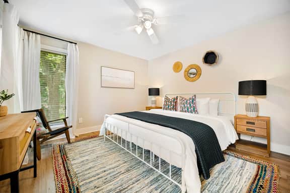 *Waterfront* Lake Austin Home ~Boat Slip~ Hot Tub