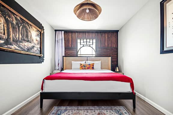 Luxury Pool & Spa Oasis | 5mi to Downtown ATX