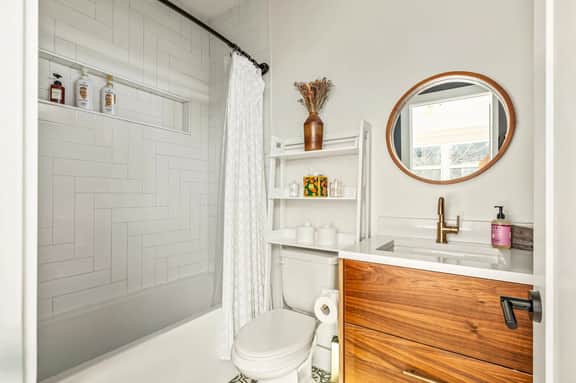 Modern East Austin Home | Sauna | BBQ | Walkable!