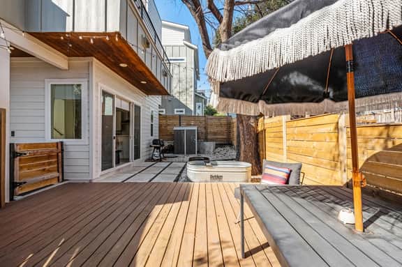 Modern East Austin Home | Sauna | BBQ | Walkable!