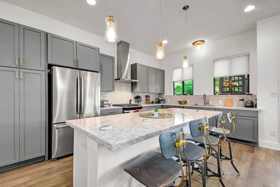 Luxury Living @ The Pearl ❤️ ~ .5M to Riverwalk (DT San Antonio)