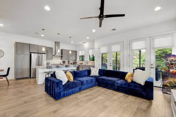 Luxury Living @ The Pearl ❤️ ~ .5M to Riverwalk (DT San Antonio)