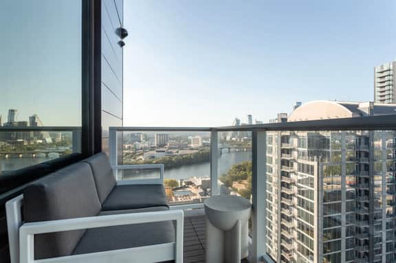 Luxury Condo Overlooking Lady Bird Lake & Dt ~ Rooftop Pool - Image 5