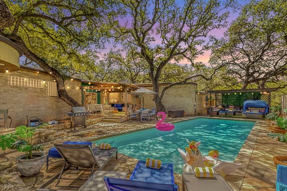 Heated Pool, Cabana, Fire Pit, Game Room & Arcade! - Image 5