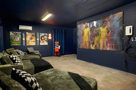 The Oakridge Social House - Image 2