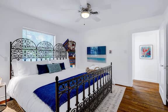 Immaculate New Casita ~ Perfectly Furnished (San Antonio) - Image 5