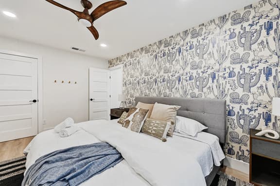 Luxury 3mi to DT ~ South Congress ~ Walkable